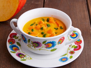Supa crema de dovleac, curcan si nap Supa crema de dovleac, curcan si nap
