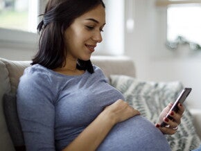 Femei insarcinata in natura Femei insarcinata in natura