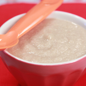 Prepara cu lapte cerealele pentru bebelusi